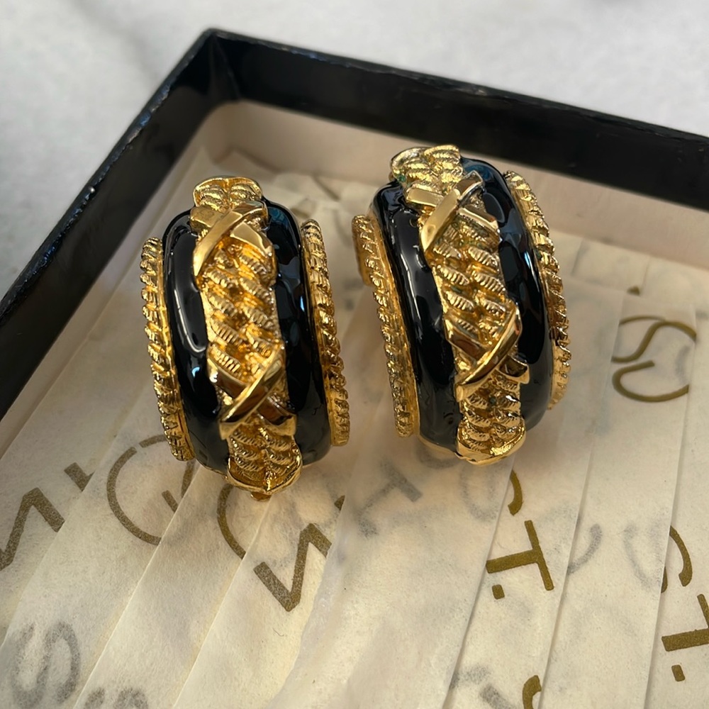 St. John Clip On Earrings